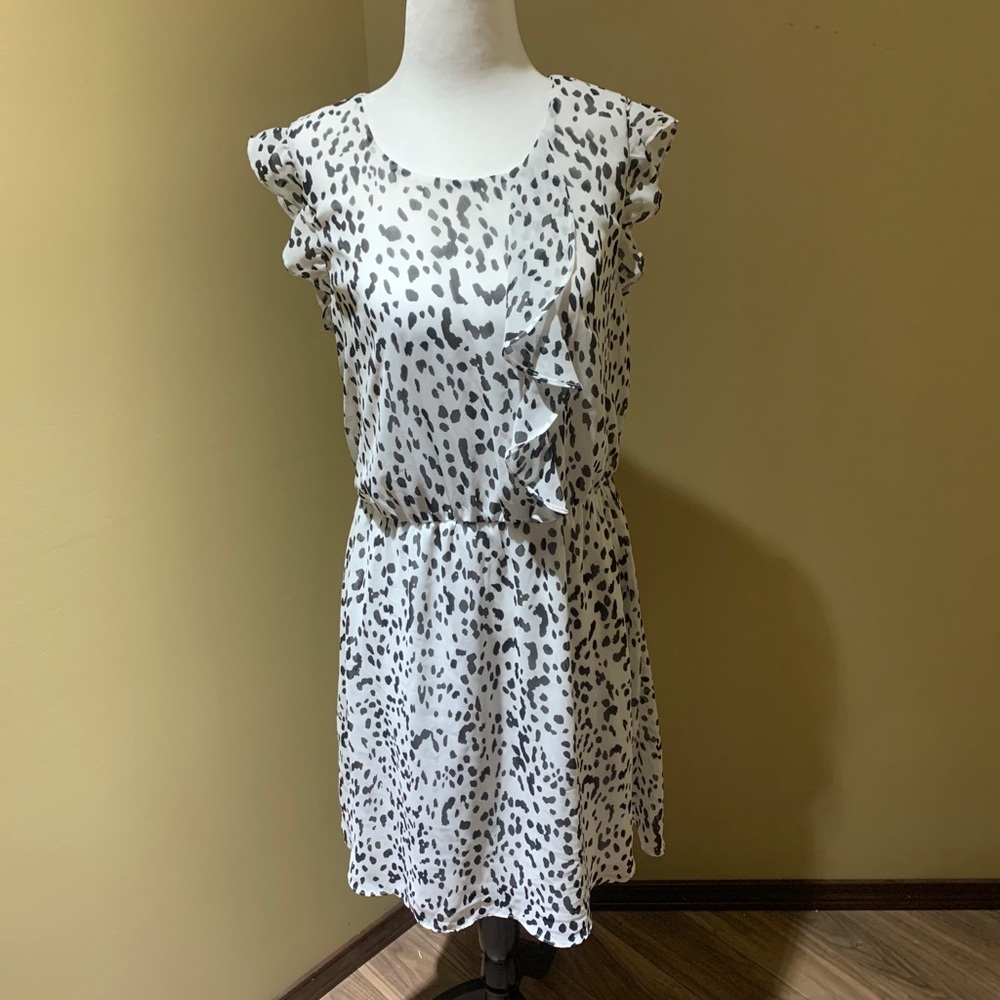 ⭐️TAKE 50% OFF⭐️ 🌟HOST PICK🌟Reitmans chiffon dress